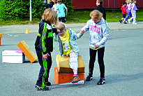 Kinder beim Spielen.